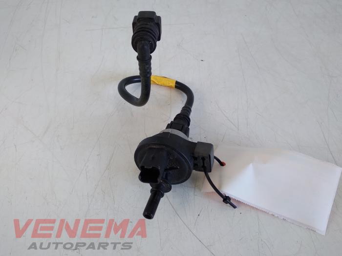 Vacuum relay Renault Kadjar 1.3 TCE 160 FAP 16V - 269516045 VALEO