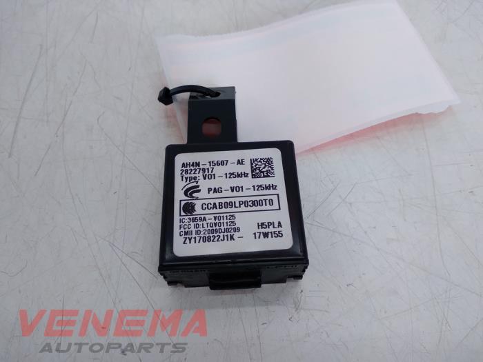Gebrauchte Keyless Entry-Antenne Jaguar F-Pace 3.0 D 24V AWD Preis € 14,99 Margenregelung angeboten von Venema Autoparts