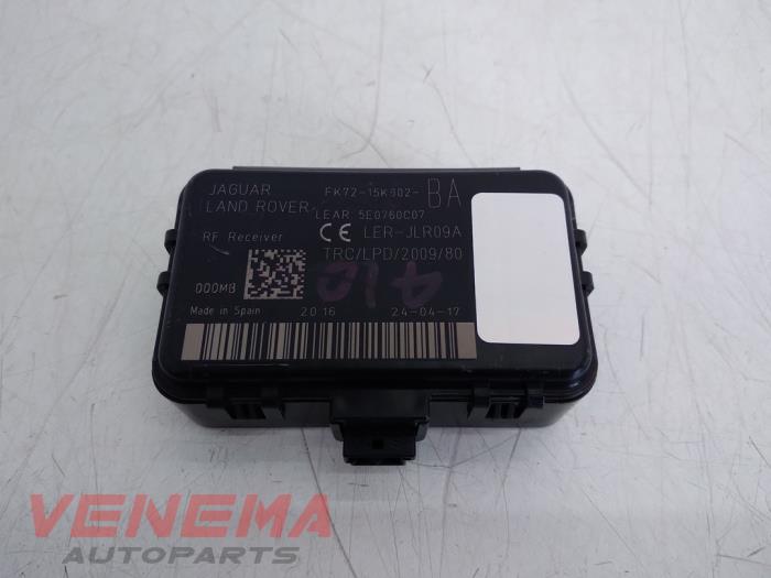 Używane Keyless Entry-Antena Jaguar F-Pace 3.0 D 24V AWD Cena € 29,99 Procedura marży oferowane przez Venema Autoparts