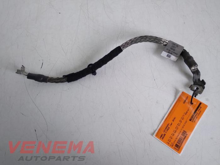 Używane Kabel (rózne) Jaguar F-Pace 3.0 D 24V AWD Cena € 9,99 Procedura marży oferowane przez Venema Autoparts