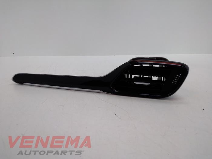 Dashboard vent from a Ford Fiesta 7 1.0 EcoBoost 12V 2019