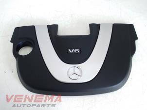 Used Engine cover Mercedes ML II (164/4JG) 3.5 350 4-Matic V6 24V Price € 44,99 Margin scheme offered by Venema Autoparts