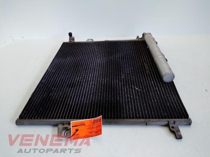 Air conditioning condenser from a Mercedes-Benz ML II (164/4JG) 3.5 350 4-Matic V6 24V 2007