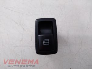 Used Electric window switch Mercedes ML II (164/4JG) 3.5 350 4-Matic V6 24V Price € 9,99 Margin scheme offered by Venema Autoparts