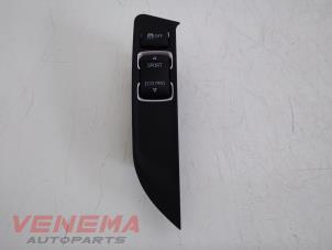 Used ESP switch BMW 1 serie (F20) 116i 1.6 16V Price € 44,99 Margin scheme offered by Venema Autoparts