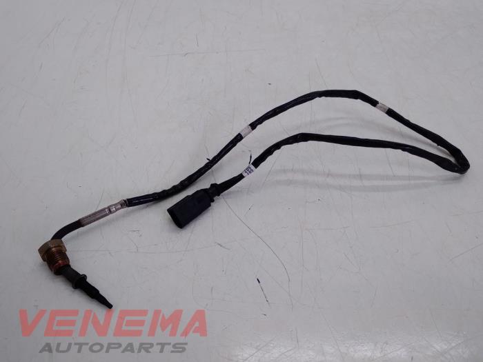 Usagé Sensor température d’échappement Volkswagen Golf VII Variant (AUVV) 1.6 TDI 4Motion 16V Prix € 29,99 Règlement à la marge proposé par Venema Autoparts