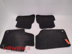Used Set of mats Volkswagen Polo V (6R) 1.2 12V BlueMotion Technology Price € 39,99 Margin scheme offered by Venema Autoparts
