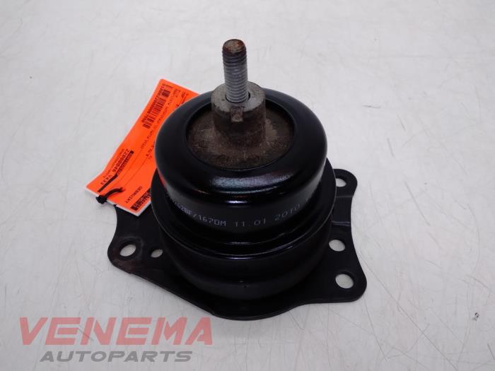 Used Engine mount Volkswagen Polo V (6R) 1.2 12V BlueMotion Technology Price € 14,99 Margin scheme offered by Venema Autoparts