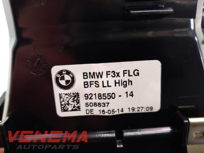 Rejilla de aire de salpicadero de un BMW 4 serie Gran Coupe (F36) 420i 2.0 Turbo 16V 2015