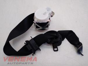 Used Front seatbelt, left BMW 4 serie Gran Coupe (F36) 420i 2.0 Turbo 16V Price € 34,99 Margin scheme offered by Venema Autoparts
