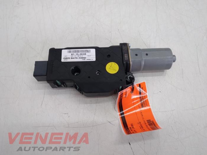 Używane Silnik szyberdachu Ford Fiesta 7 1.0 EcoBoost 12V Cena € 69,99 Procedura marży oferowane przez Venema Autoparts