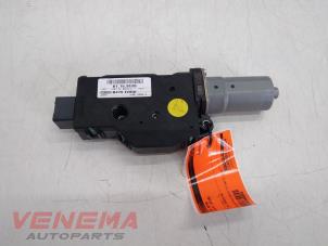 Used Sunroof motor Ford Fiesta 7 1.0 EcoBoost 12V Price € 69,99 Margin scheme offered by Venema Autoparts