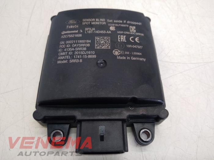 Begagnade Dödvinkelsensor Ford Fiesta 7 1.0 EcoBoost 12V Pris € 249,99 Marginaltabell erbjuds av Venema Autoparts
