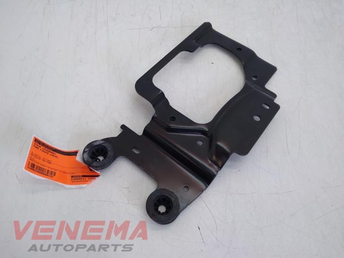 Support (miscellaneous) from a Ford Fiesta 7 1.0 EcoBoost 12V 2019