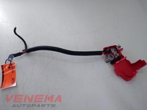 Used Battery pole Ford Fiesta 7 1.0 EcoBoost 12V Price € 29,99 Margin scheme offered by Venema Autoparts