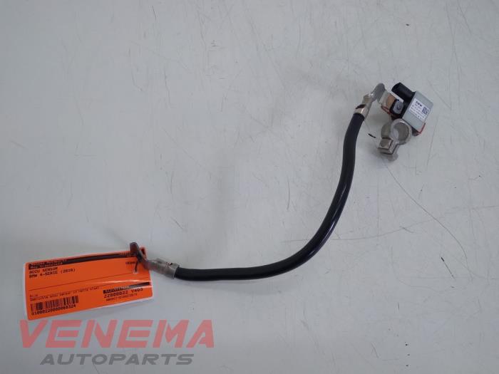 Battery sensor from a BMW 4 serie Gran Coupe (F36) 430d 3.0 24V 2016