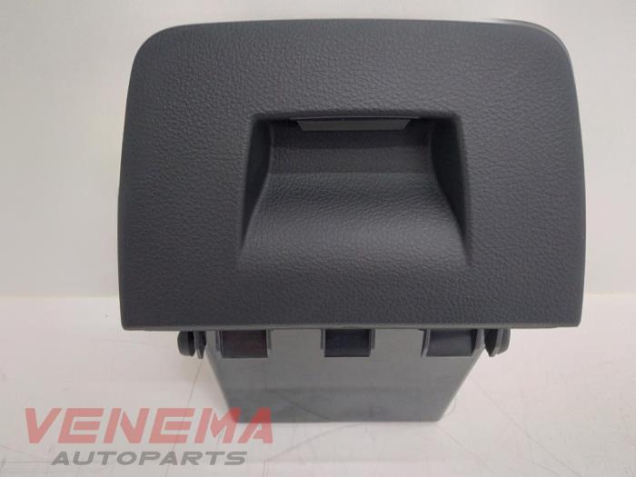 Dashboard storage compartment