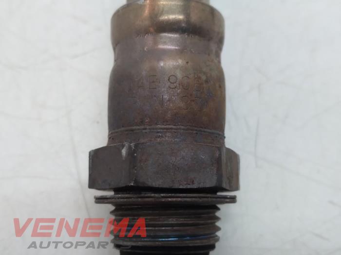 Lambda probe from a Volkswagen Polo VI (AW1) 1.0 TSI 12V 2018