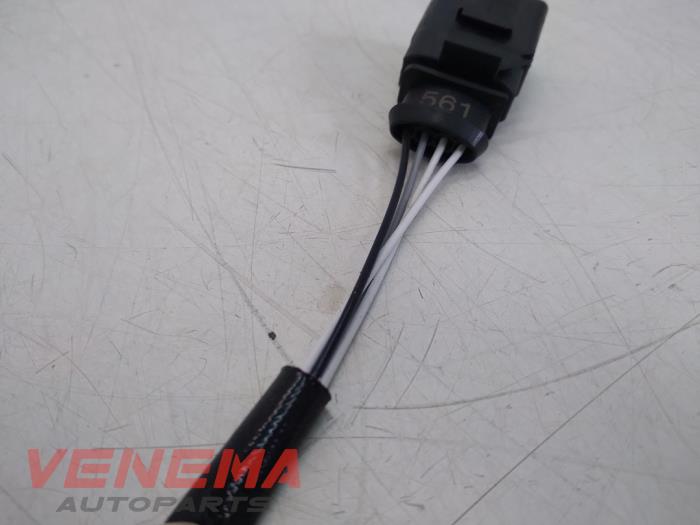 Lambda probe from a Volkswagen Polo VI (AW1) 1.0 TSI 12V 2018