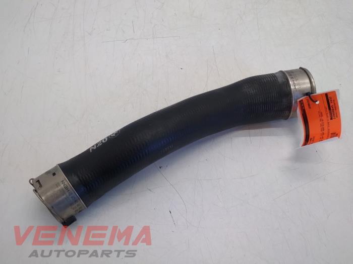 Gebrauchte Intercooler Schlauch BMW 4 serie Gran Coupe (F36) 420i 2.0 Turbo 16V Preis € 29,99 Margenregelung angeboten von Venema Autoparts