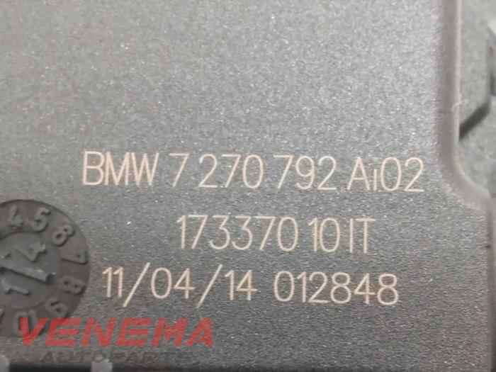 Moteur de verrouillage clapet réservoir d'un BMW 4 serie Gran Coupe (F36) 420i 2.0 Turbo 16V 2015