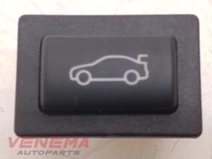 Used Tailgate switch BMW 4 serie Gran Coupe (F36) 420i 2.0 Turbo 16V Price € 19,99 Margin scheme offered by Venema Autoparts