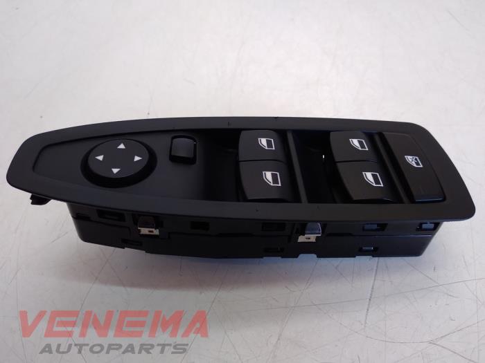 Usados Interruptor combinado de ventanillas BMW 1 serie (F20) 120i 1.6 16V Precio € 59,99 Norma de margen ofrecido por Venema Autoparts