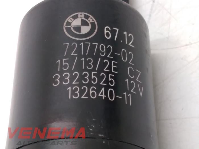 Pumpe Scheinwerfersprüher van een BMW 1 serie (F20) 118i 1.6 16V 2013