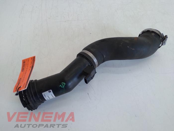 Gebrauchte Intercooler Schlauch BMW 1 serie (F20) 120i 1.6 16V Preis € 49,99 Margenregelung angeboten von Venema Autoparts