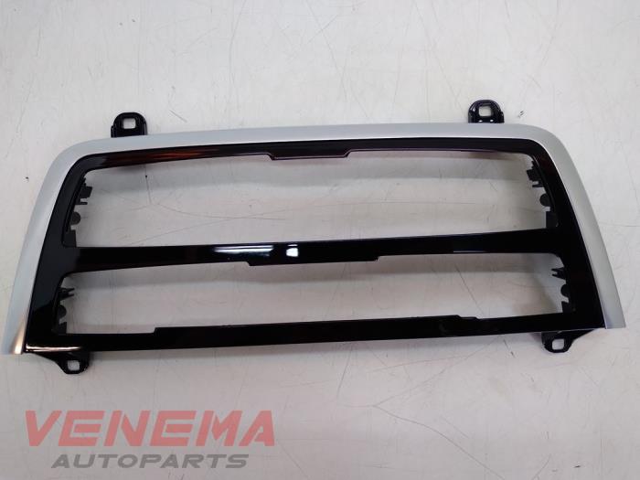 Gebrauchte Abdeckplatte sonstige BMW 4 serie (F32) 435i xDrive 3.0 24V Preis € 14,99 Margenregelung angeboten von Venema Autoparts