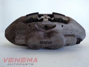 Używane Zacisk hamulcowy prawy przód BMW 4 serie (F32) 435i xDrive 3.0 24V Cena € 299,99 Procedura marży oferowane przez Venema Autoparts