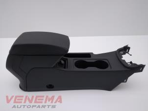 Używane Konsole srodkowe Seat Leon ST (5FF) 1.2 TSI Ecomotive 16V Cena € 74,99 Procedura marży oferowane przez Venema Autoparts
