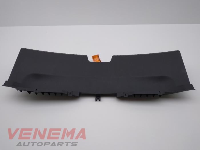 Tapizado de maletero de un Seat Leon SC (5FC) 2.0 TDI FR 16V 2015