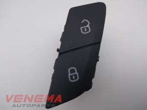 Used Central locking switch Seat Leon SC (5FC) 2.0 TDI FR 16V Price € 14,99 Margin scheme offered by Venema Autoparts
