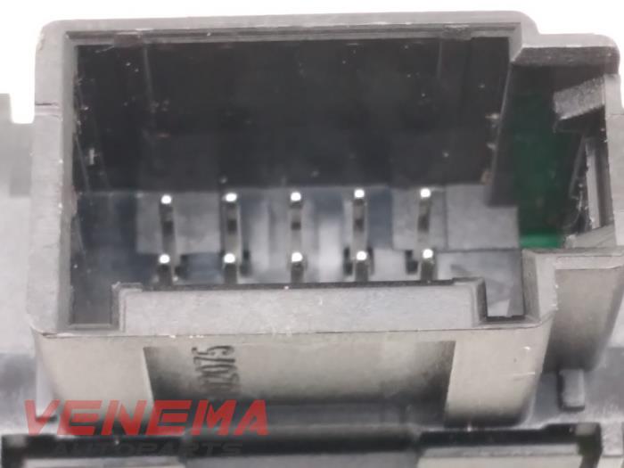 Interruptor de un Seat Leon SC (5FC) 2.0 TDI FR 16V 2015