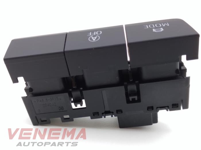 Schalter van een Seat Leon SC (5FC) 2.0 TDI FR 16V 2015