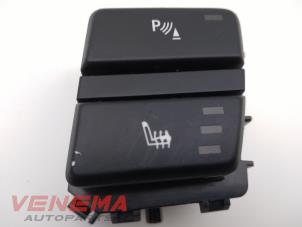 Used Seat heating switch BMW 5 serie (E60) 530d 24V Price € 14,99 Margin scheme offered by Venema Autoparts