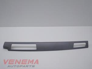 Used Dashboard decoration strip BMW 5 serie (E60) 530d 24V Price € 49,99 Margin scheme offered by Venema Autoparts