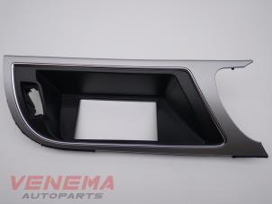 Begagnade Dekorstripe, instrumentbräda Audi A5 Sportback (8TA) 2.0 TFSI 16V Pris € 69,99 Marginaltabell erbjuds av Venema Autoparts