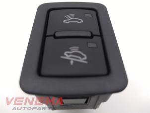 Usagé Commutateur (divers) Audi A5 Sportback (8TA) 2.0 TFSI 16V Prix € 14,99 Règlement à la marge proposé par Venema Autoparts