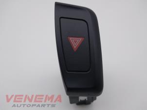 Usagé Commutateur éclairage d'urgence Audi A5 Sportback (8TA) 2.0 TFSI 16V Prix € 9,99 Règlement à la marge proposé par Venema Autoparts