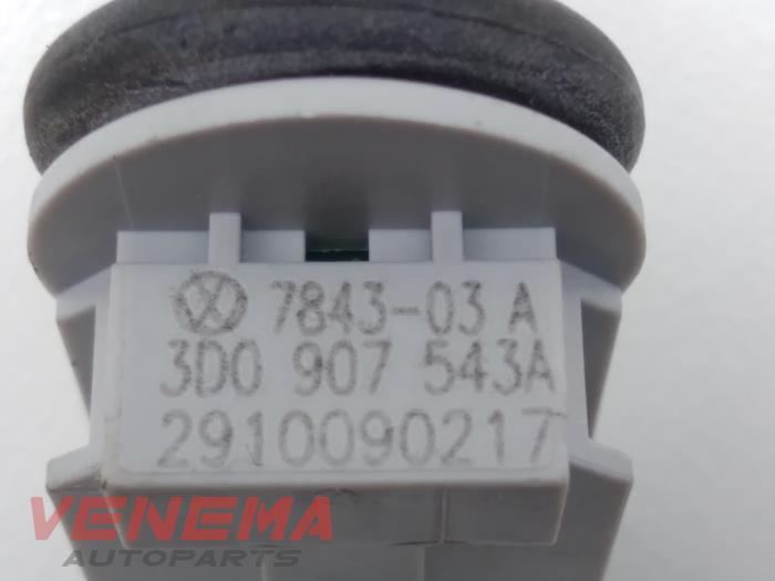 Sensor de temperatura interior de un Audi A5 Sportback (8TA) 2.0 TFSI 16V 2011