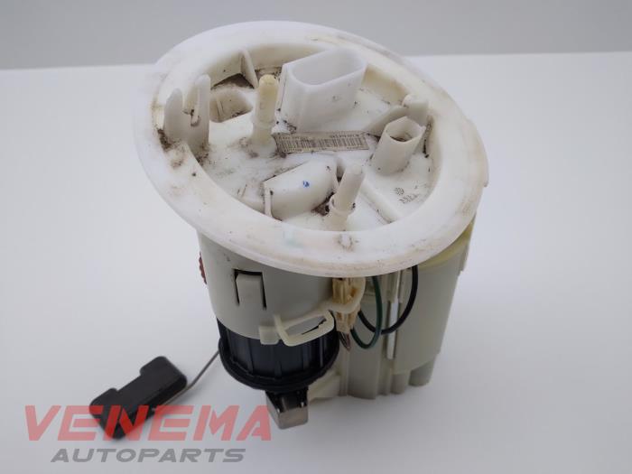 Usagé Pompe d'injection Audi A5 Sportback (8TA) 2.0 TFSI 16V Prix € 99,99 Règlement à la marge proposé par Venema Autoparts