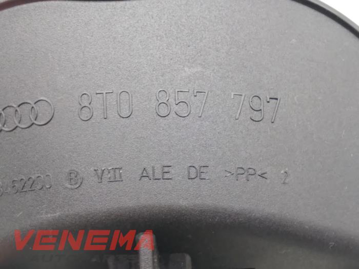 Attache ceinture arrière droite d'un Audi A5 Sportback (8TA) 2.0 TFSI 16V 2011