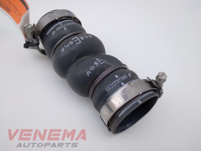 Gebrauchte Intercooler Schlauch Opel Corsa F (UB/UH/UP) 1.5 CDTI 100 Preis € 14,99 Margenregelung angeboten von Venema Autoparts