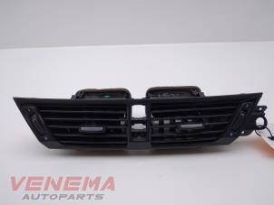 Used Dashboard vent BMW X1 (E84) sDrive 20i 2.0 16V Twin Power Turbo Price € 29,99 Margin scheme offered by Venema Autoparts
