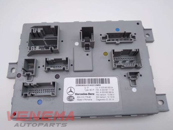 Używane Sterownik Body Control Mercedes C (W205) C-200 2.0 CGI 16V Cena € 69,99 Procedura marży oferowane przez Venema Autoparts