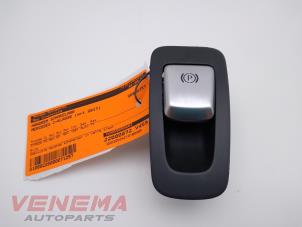 Gebrauchte Handbremse Schalter Mercedes C (W205) C-200 2.0 CGI 16V Preis € 14,99 Margenregelung angeboten von Venema Autoparts