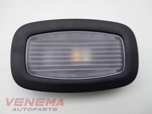 Używane Oswietlenie wejscia Mercedes C (W205) C-200 2.0 CGI 16V Cena € 9,99 Procedura marży oferowane przez Venema Autoparts