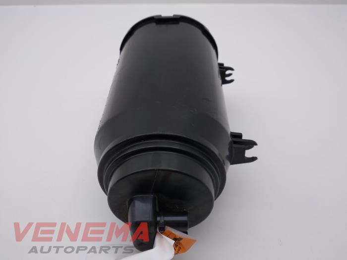 Carbon filter from a Mercedes-Benz C (W205) C-200 2.0 CGI 16V 2017